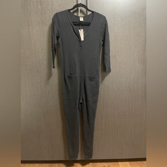 🗃️
[Smash + Tess] Coffe Time Waffle Romper - Midnight Black - XS - Picture 5 of 8